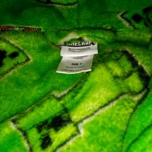 Minecraft robe size 8